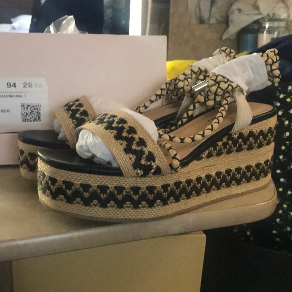 Just fab summer wedges size 7 new in box